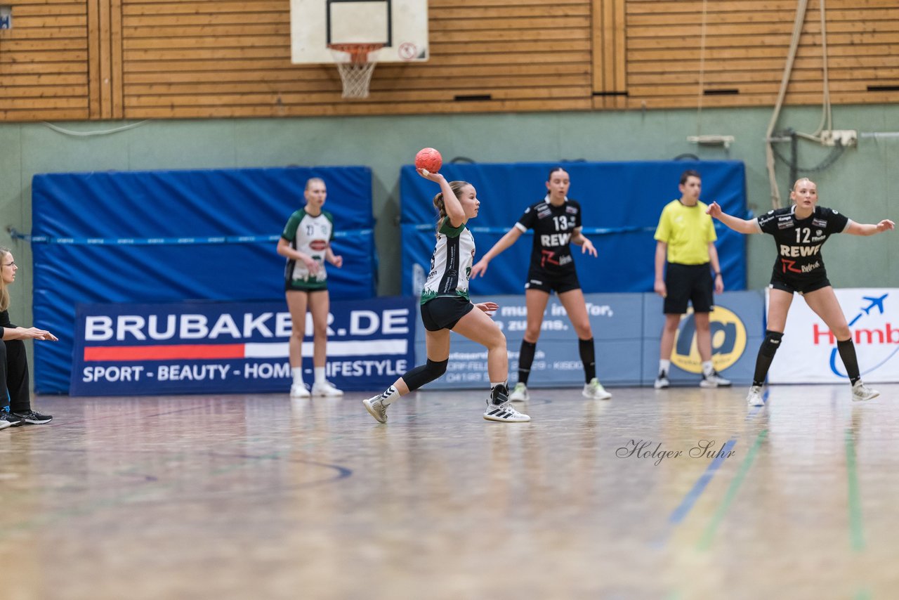 Bild 95 - wBJ SV Henstedt Ulzburg - TuRa Meldorf : Ergebnis: 22:38